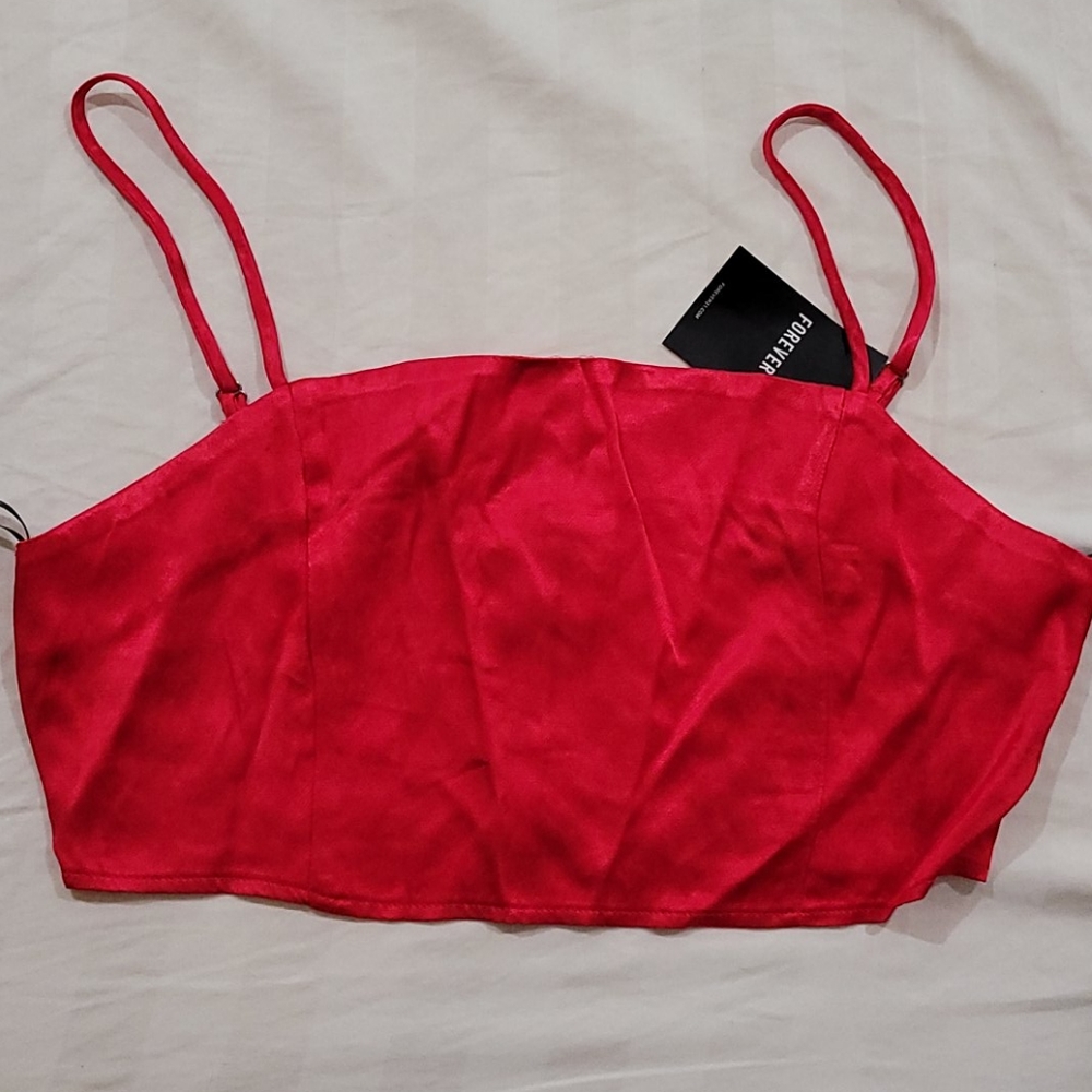Red cropped top with adjustable strap size M